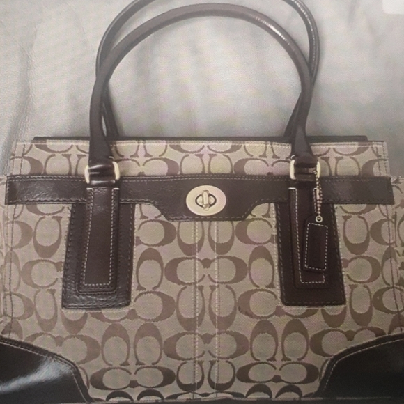 COACH SIGNATURE Y2K EUC HAMPTON CANVAS N LEATHER BAG VINTAGE - Picture 1 of 8